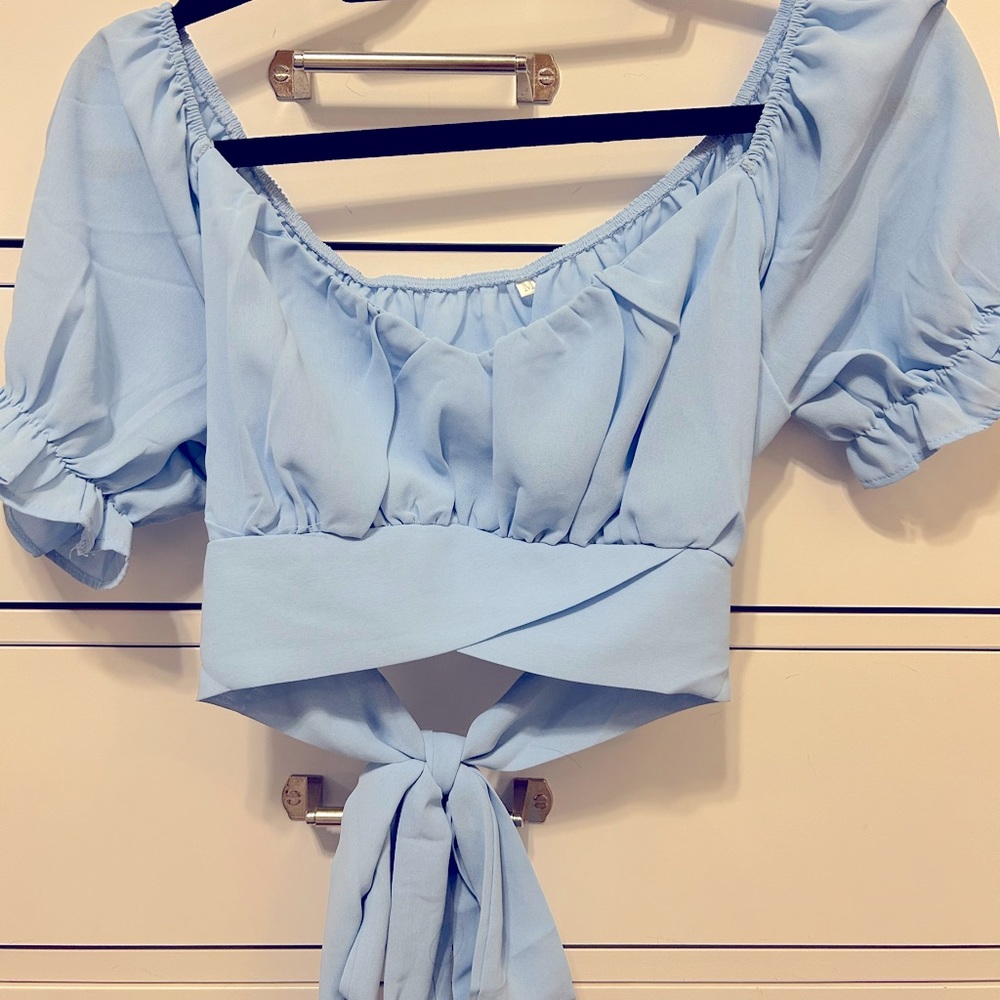 Baby blue tieback crop top